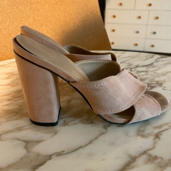 Ever New Australia Mule Heels - Picture 3 of 5